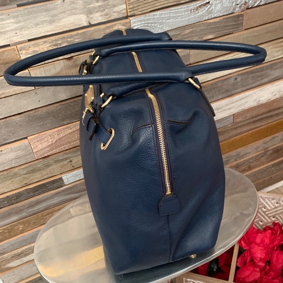 Michael Kors Blue Hamilton XL Weekender Bag. - Picture 6 of 6